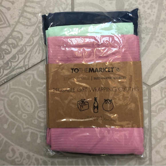 Reusable Gift Wrapping Cloths - Picture 4 of 5